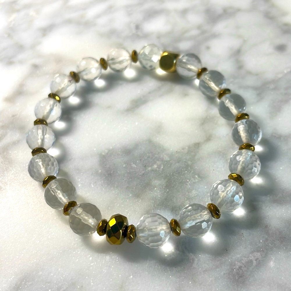 Clear faceted quartz bracelet